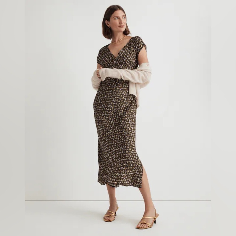 Madewell Wide V-Neck Midi Dress in Expedition Green